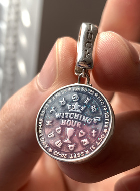 渐变色实心星盘吊坠女