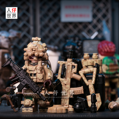 中国积木拼插积木军事武器丰富