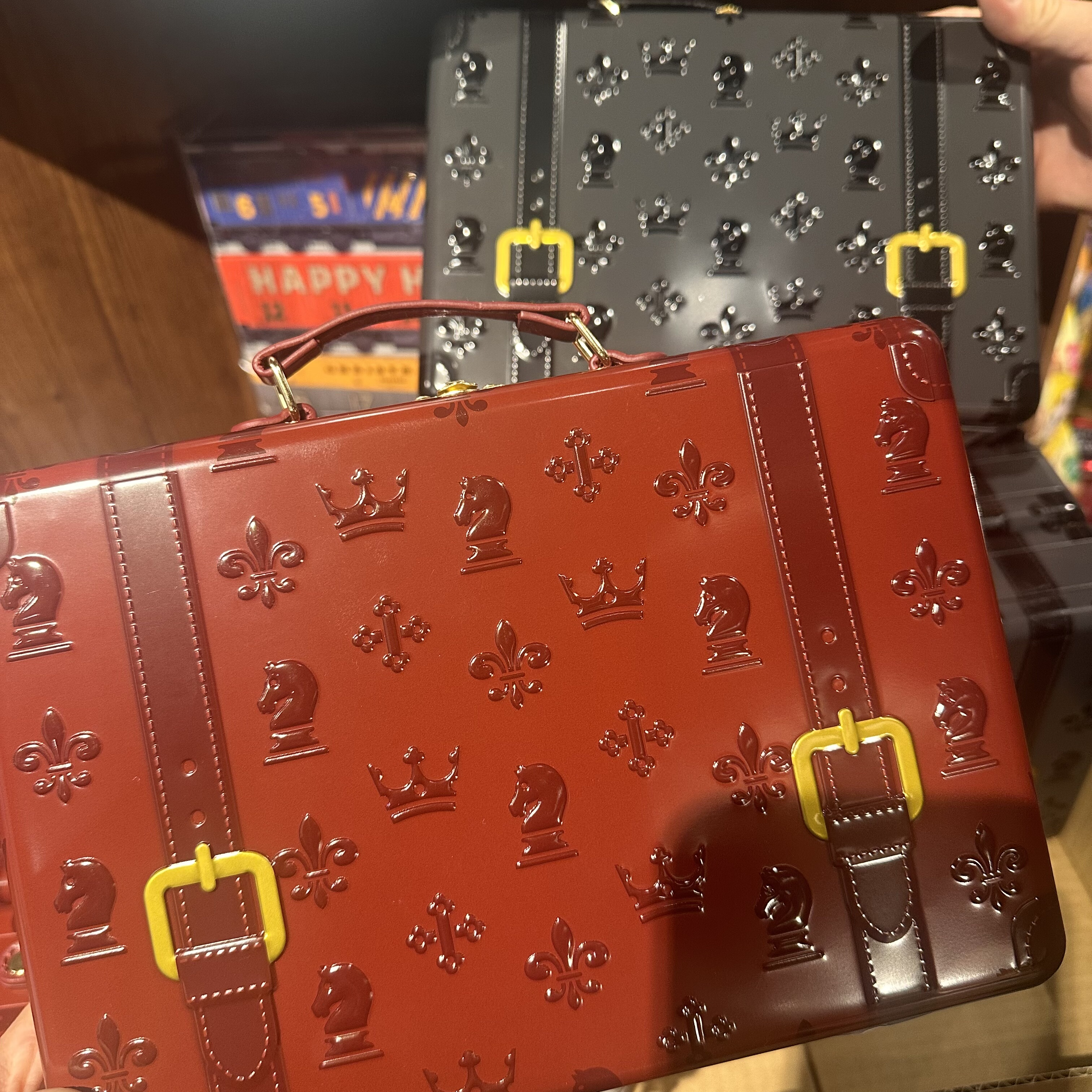 【圣诞节限定】日本手提箱铁罐日历1個铁盒kaldi