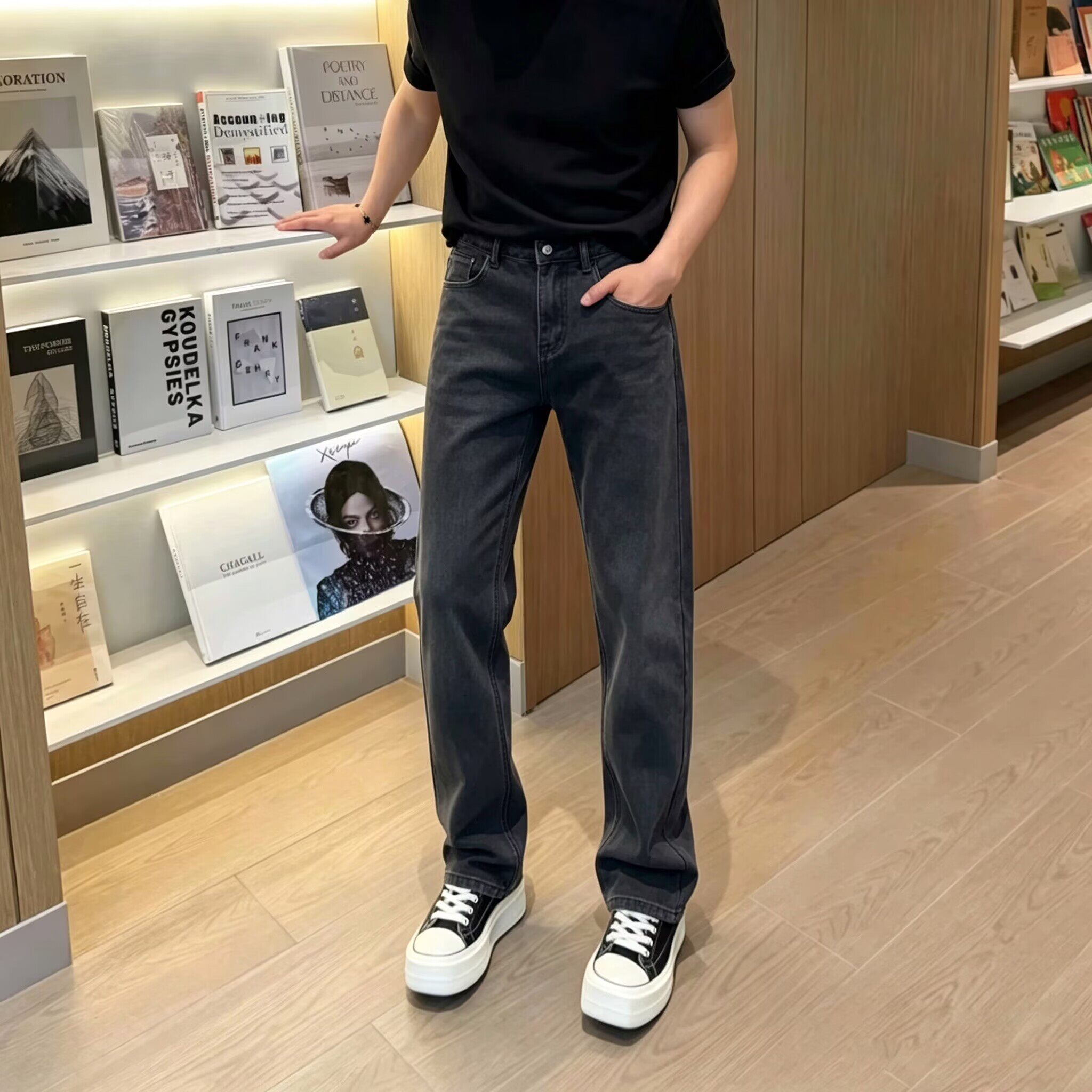深黑灰色牛仔裤男合身休闲直筒2026秋季新款潮流显瘦弹力休闲长裤