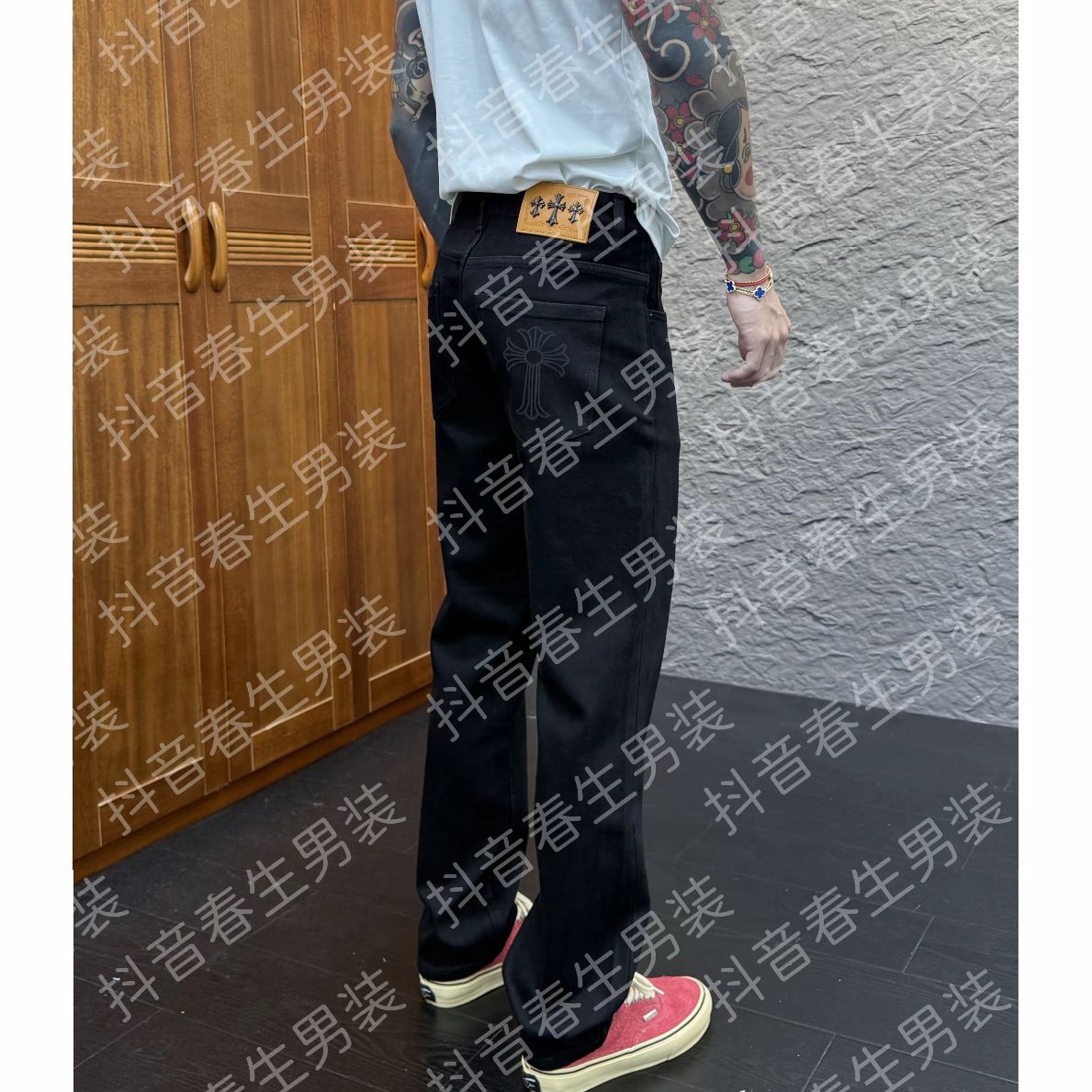 高端黑色牛仔裤男修身直筒2025