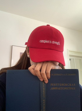 芝士商店~美式复古红色棒球帽女秋冬百搭鸭舌帽显脸小大帽檐帽子