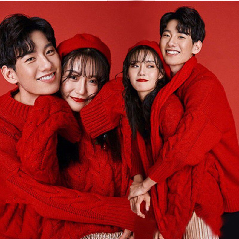 耳夲影楼情侣主题摄影写真艺术照秋冬新款婚纱照圣诞红色毛衣礼服