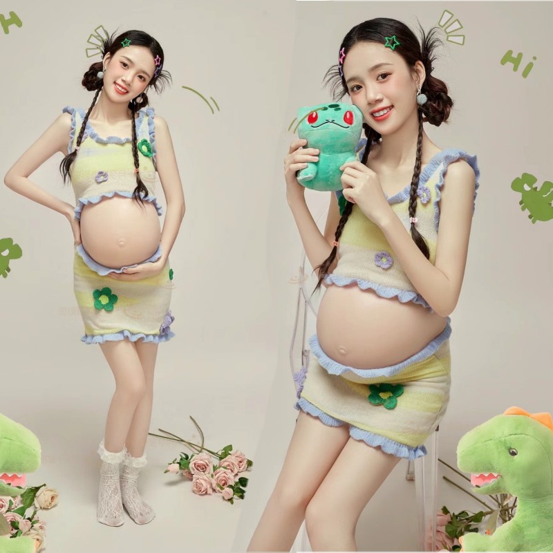 龙年孕妇拍照服装俏皮可爱花裙