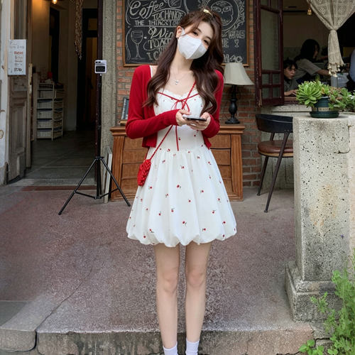 有里布2026夏季新款法式甜美风收腰碎花吊带连衣裙开衫套装D6264