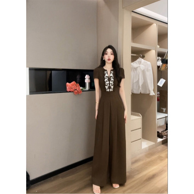 修身气质高端大气阔腿连体裤2026夏上档次减龄巨好看连衣裤D3025