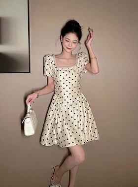 波点气质方领小个子连衣裙2025新款高腰时尚名媛赫本风裙子D2232