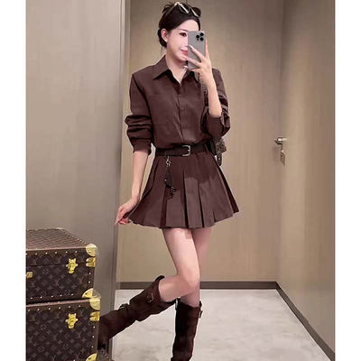 送腰带衬衫女春秋季高级感收腰显瘦百褶裙+衬衣两件套QY0009