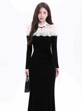 2025秋季新款设计感新中式蕾丝撞色拼接收腰包臀长款连衣裙D4258