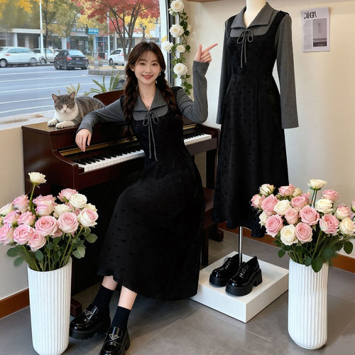 法式复古风内搭连衣裙女2026秋冬季新款赫本风显瘦打底长裙D4071A