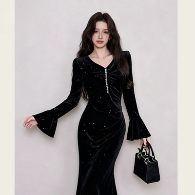 爆款轻奢名媛喇叭袖丝绒鱼尾连衣裙女配大衣的裙子晚礼服D4640