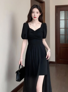 胖mm法式V领露锁骨短袖连衣裙女夏季设计感收腰显瘦开叉长裙1478
