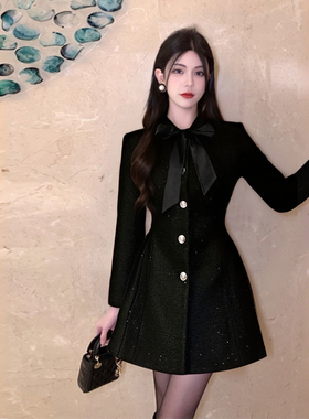 有里布蝴蝶结小香风连衣裙2025秋季新款收腰显瘦气质打底裙LJ0106