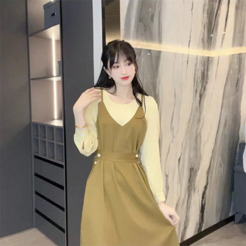 2026春季新款女假两件时尚宽松减龄撞色拼接绑带收腰连衣裙8935