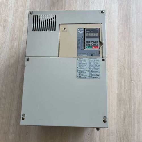 议价安川变频器45KW CIMR-AB4A0088AAA 实物图可维修