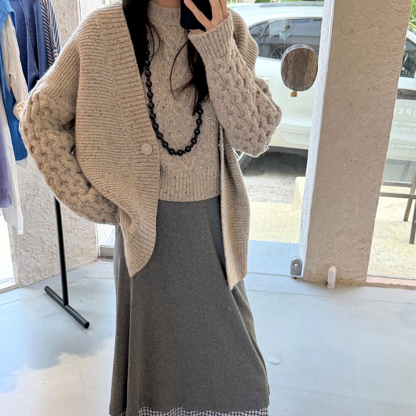 设计师原创彩点绞花外套女