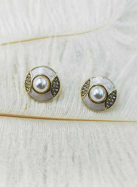 小众轻奢复古耳环潮时尚高级感简约银针耳钉白色滴油耳饰【B889】