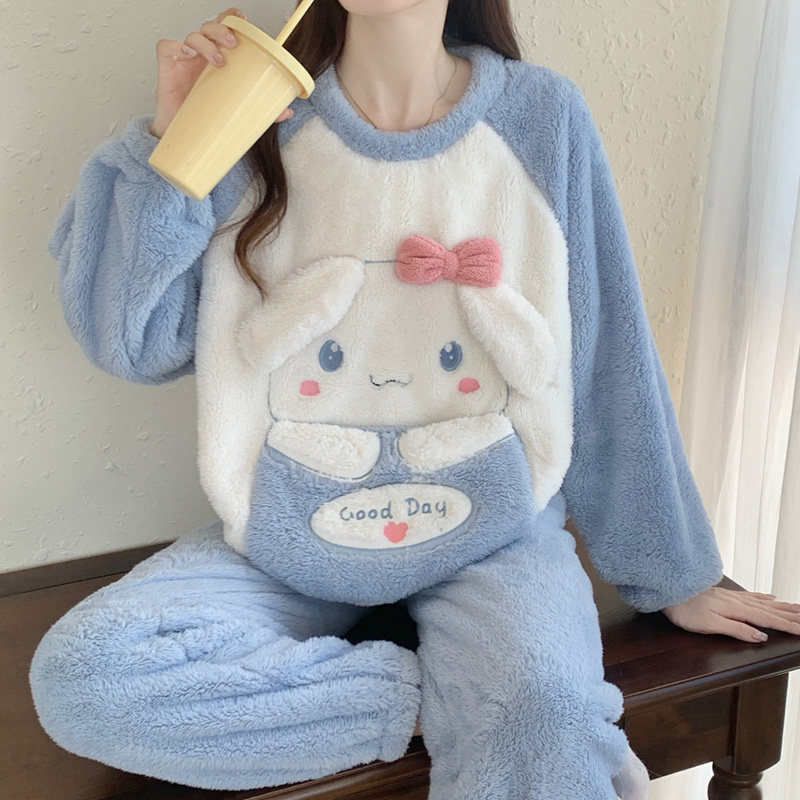 加厚保暖秋冬季新款睡衣女珊瑚绒加肥加大码200斤可爱家居服套装