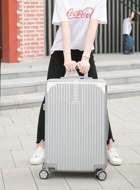 高配置复古行李箱男女学生密码箱万向轮高亮面旅行箱PVC皮箱