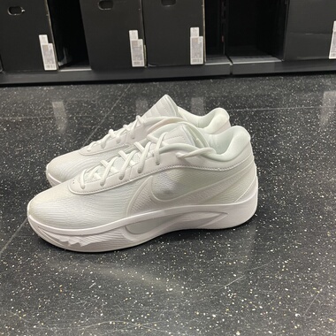 雪宁代购，耐克Giannis Freak 6 EP舒适百搭低帮篮球鞋FV1293-100