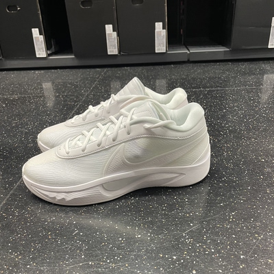 雪宁代购，耐克Giannis Freak 6 EP舒适百搭低帮篮球鞋FV1293-100