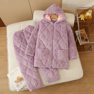 冬季女士珊瑚绒夹棉加厚可外穿连帽家居服三层加绒保暖棉睡衣套装