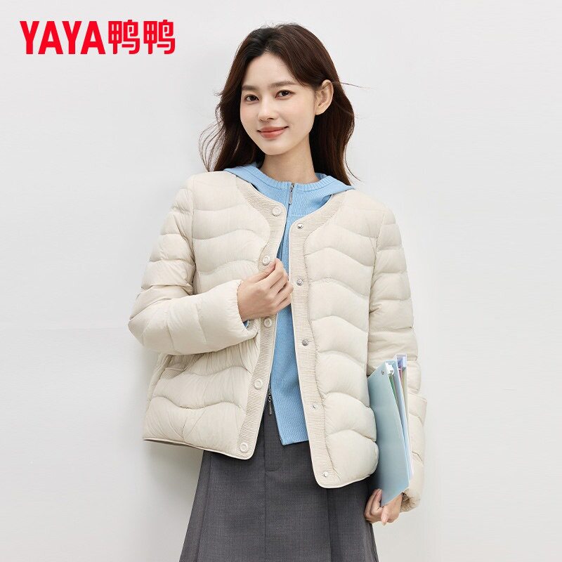 鸭鸭女轻薄短款连帽保暖羽绒服
