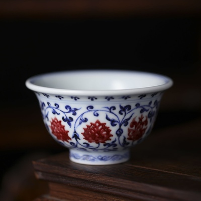 小桥窑仿明青花釉里红缠枝莲茶器套装两才盖碗景德镇主人杯陶瓷盘