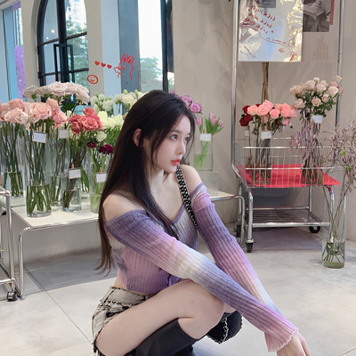 Nane南一 自制款温柔女一渐变色一字肩长袖+磨毛做旧牛仔超短热裤