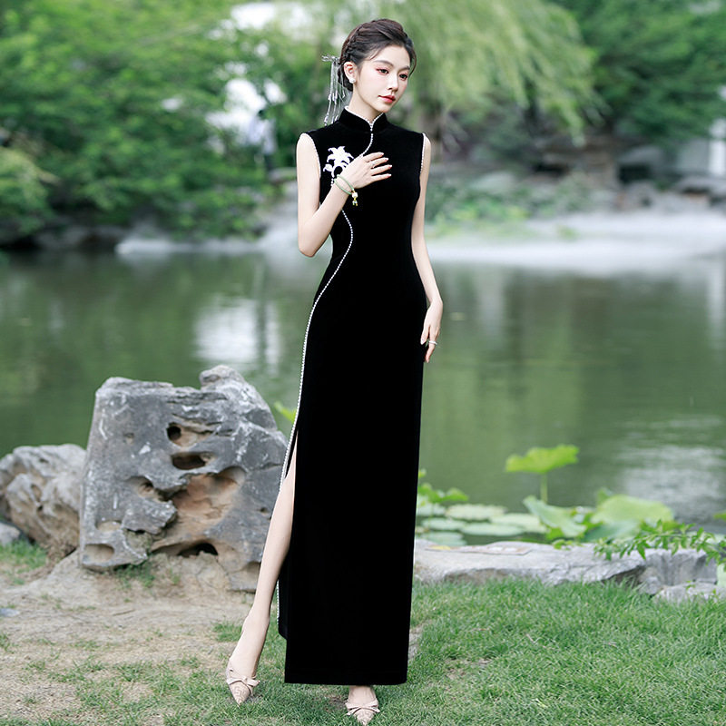 丝绒旗袍形体礼仪珍珠新中式绝美旗袍走秀年轻款修身气质导师长款