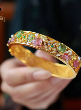 衣锦媚行S925镀金桃子碧玺手镯