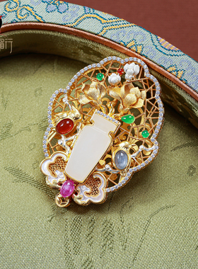 衣锦媚行S925镀金和田玉翡翠吊坠