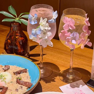 餐厅酒杯高级感diy花瓣香槟玻璃情侣杯高颜值餐厅酒吧拍照道具