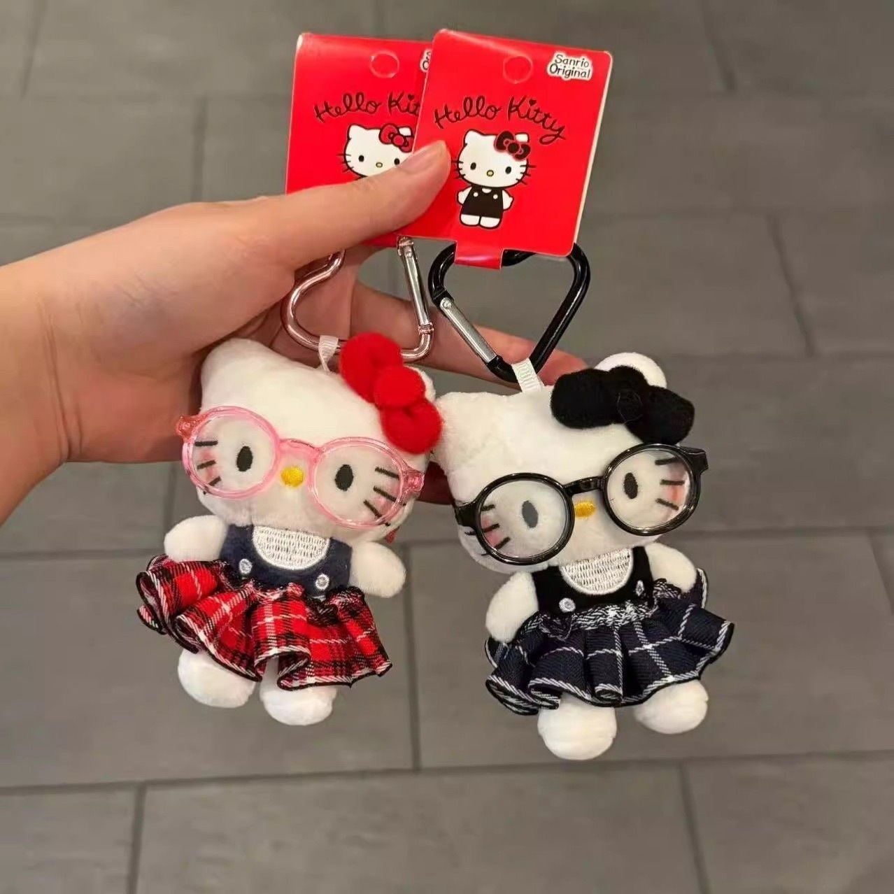 超萌眼镜学妹kitty公仔包挂件卡通可爱毛绒玩偶钥匙扣送女生礼物