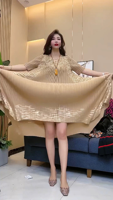 民族风褶皱大码宽松连衣裙