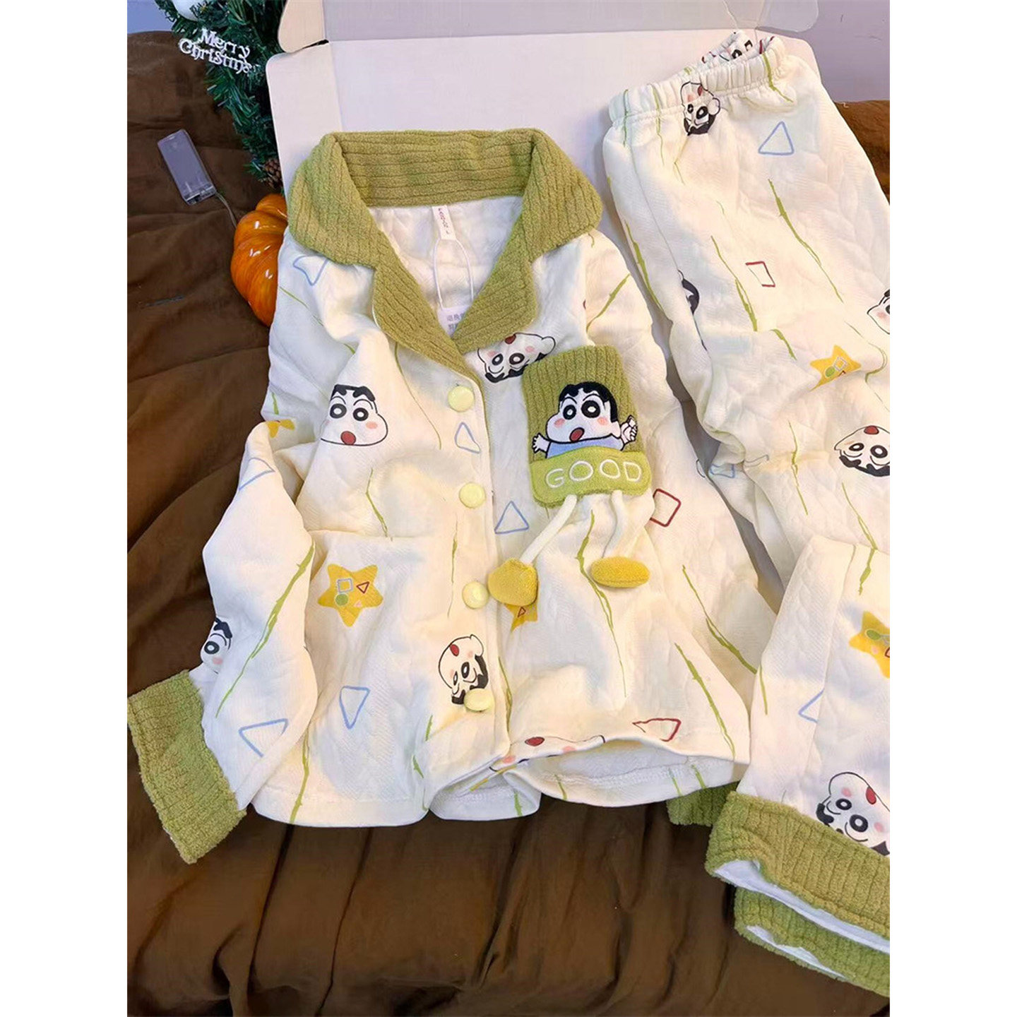 可爱卡通蜡笔小新翻领加厚长袖睡衣女秋季宽松长裤保暖家居服套装