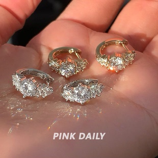 Pink Daily爆闪锆石金色直针耳环耳圈女气质高级感素圈耳扣耳饰