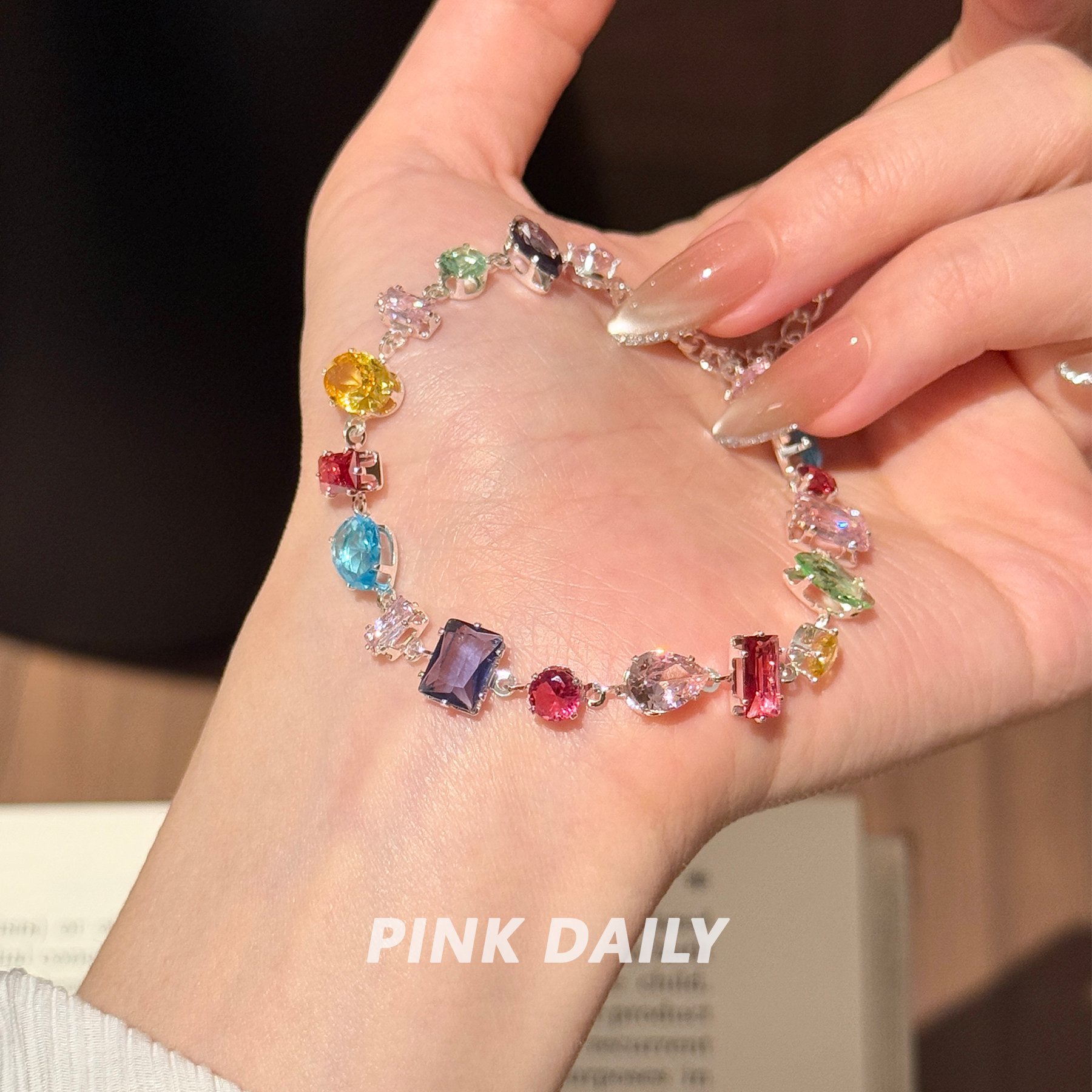 Pink Daily多巴胺彩色锆石手链女款精致漂亮高颜值学生党闺蜜手饰图片