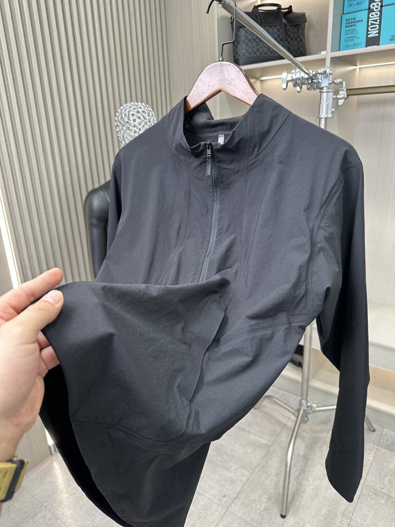 立领春夏标准全压胶夹克