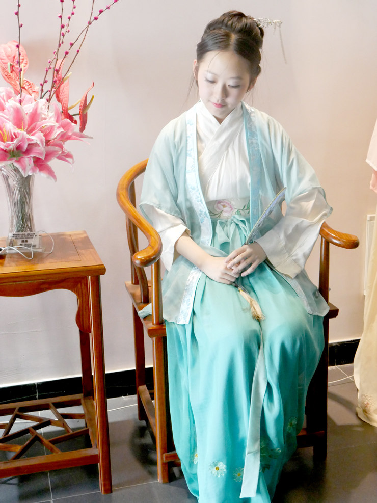 汉服独家现货孤品蓝绿色对襟半臂汉服定制/加工