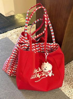 韩系红色休闲格纹帆布包包女大容量字母单肩托特包双面背通勤布袋