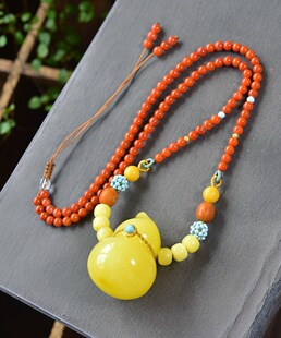 天然原矿蜜蜡葫芦吊坠搭配天然南红多宝项链