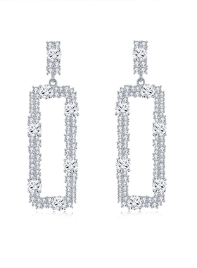 Le Loup设计师品牌闪钻碎冰方块耳环女气质高级chic耳坠明星同款