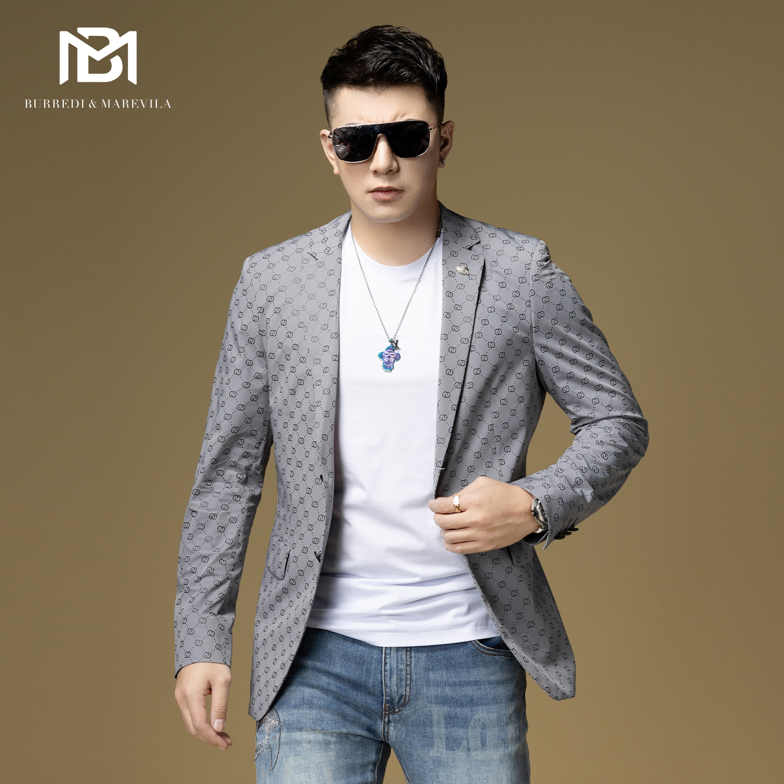 BM轻奢字母满花休闲西装