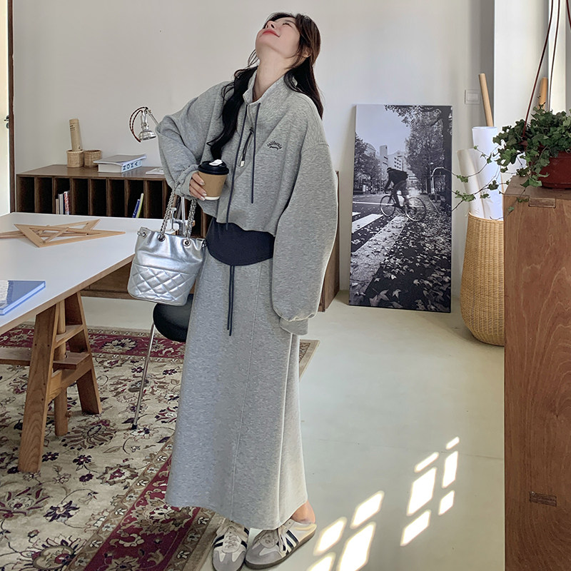 灰色韩版休闲卫衣两件套2025秋季新款撞色拼接上衣显瘦半身两套装，女装套装/套裙，浙宝257