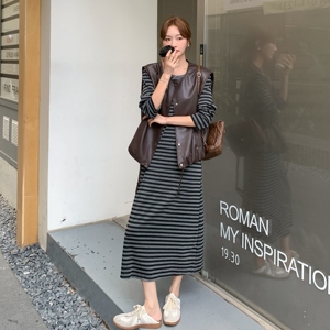 气质通勤风条纹T恤裙两件套女2025秋季休闲韩系皮马甲淡人两件套图片