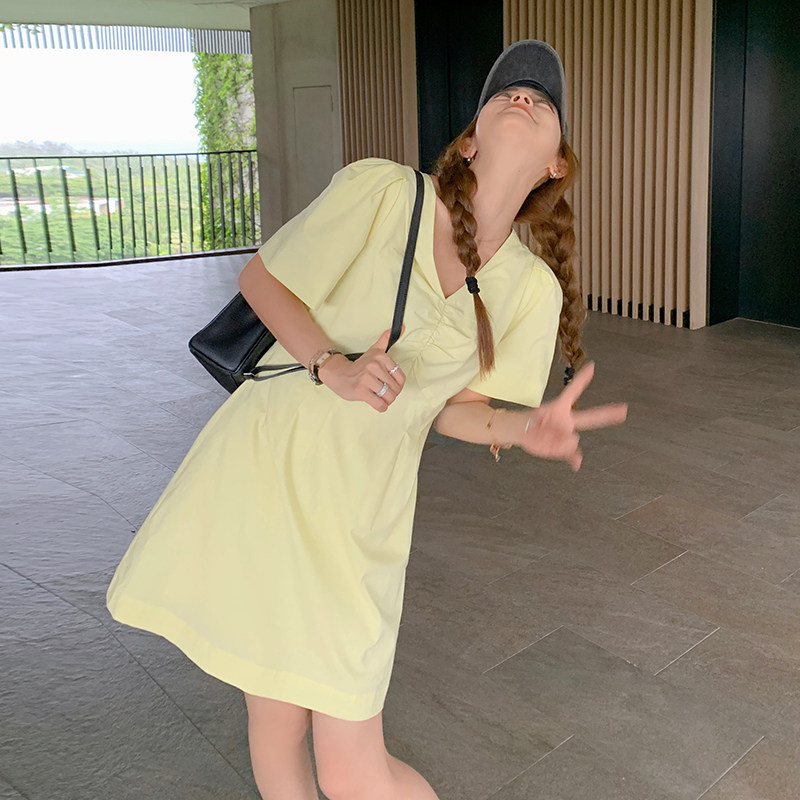 休闲少女感纯色漂亮连衣裙2025女夏季新款气质V领收腰短款小个子,女装连衣裙,浙宝257