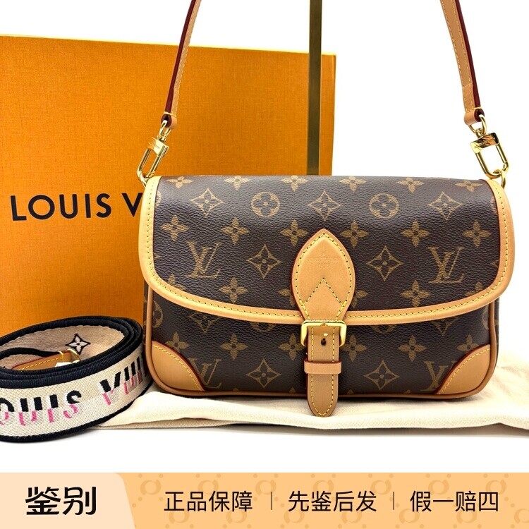 LV路易威登Diane PM老花腋下法棍包小号芯片款成色98新23384421