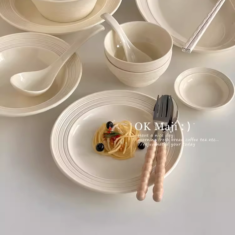高级感陶瓷意面牛排盘