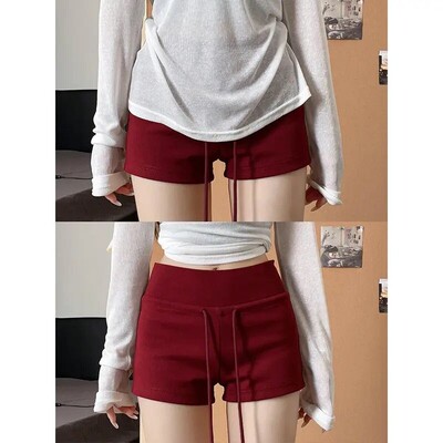 红色辣妹运动短裤女夏季2026新款